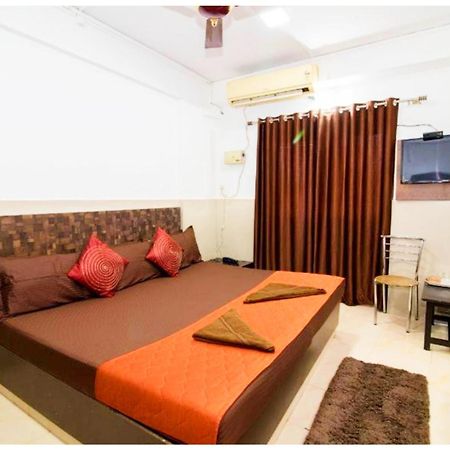 Hotel Premium Travellers # Inn Near Temple - Fully Air Conditioning Hotel - Hygiene And Spacious Room - A Top Rated Luxuary Hotel Merces Εξωτερικό φωτογραφία