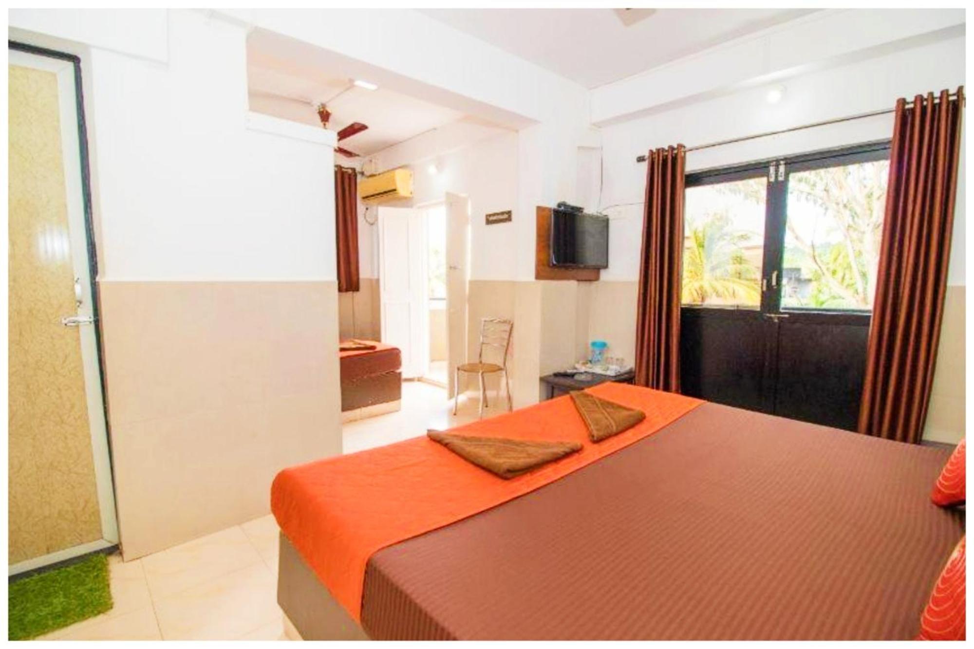 Hotel Premium Travellers # Inn Near Temple - Fully Air Conditioning Hotel - Hygiene And Spacious Room - A Top Rated Luxuary Hotel Merces Εξωτερικό φωτογραφία